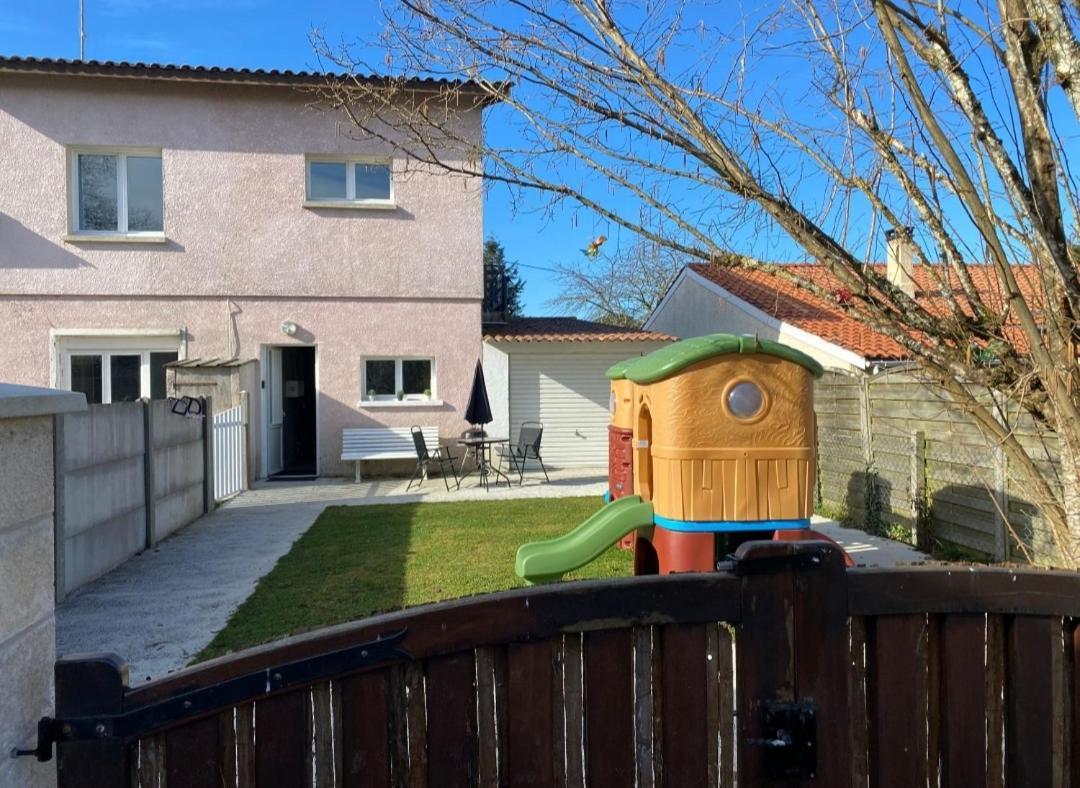 Les Gites De Vensac Exterior foto